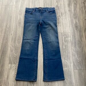 Betabrand - High Rise Wide Leg Flare Pull-On Style Jeans - Size M Long